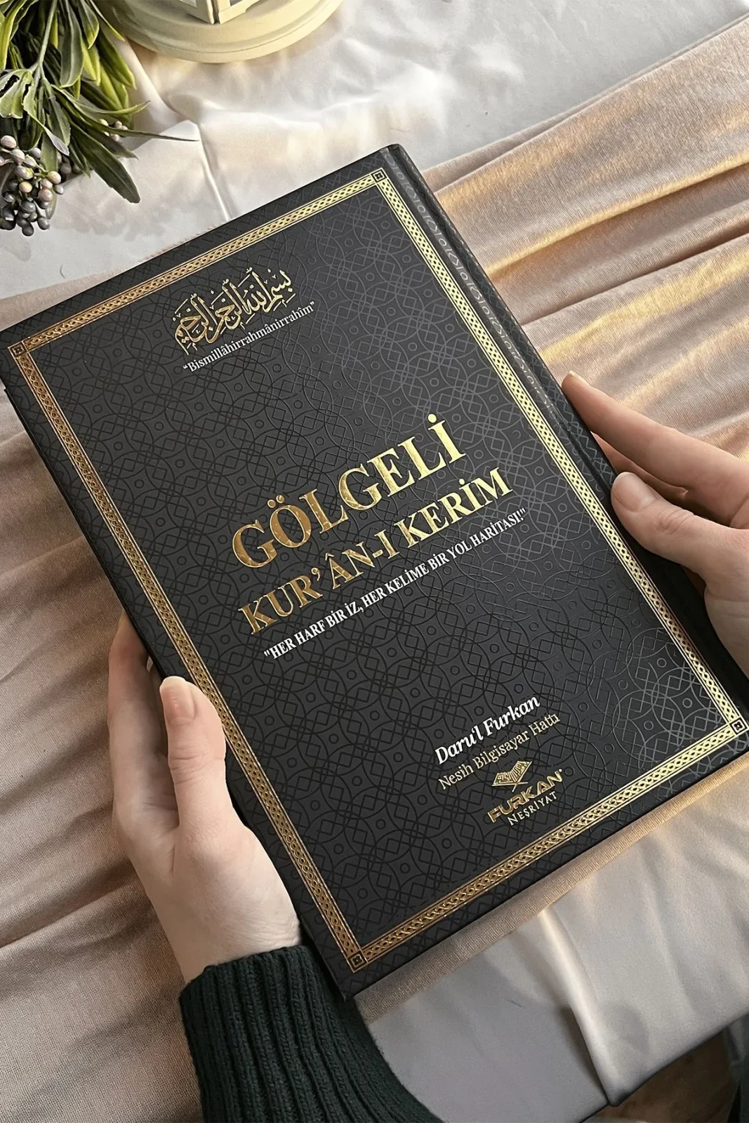 Kalem İle Yazılabilen Gölgeli Kuranı Kerim Orta Boy Siyah Sıvama Kapak 2
